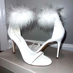 Marc Fisher Feather White Heels Size 7 Worn Once